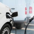 E-Auto wird geladen